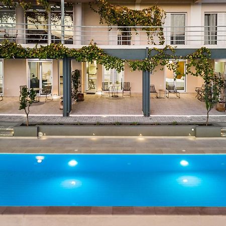 Heaven'S Door Apartment Samos Town Bagian luar foto