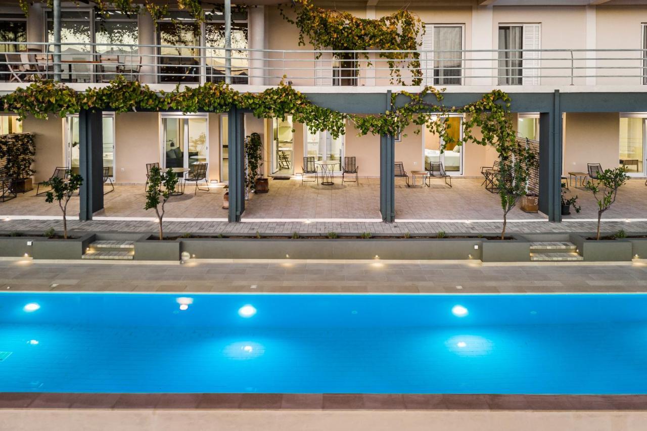 Heaven'S Door Apartment Samos Town Bagian luar foto