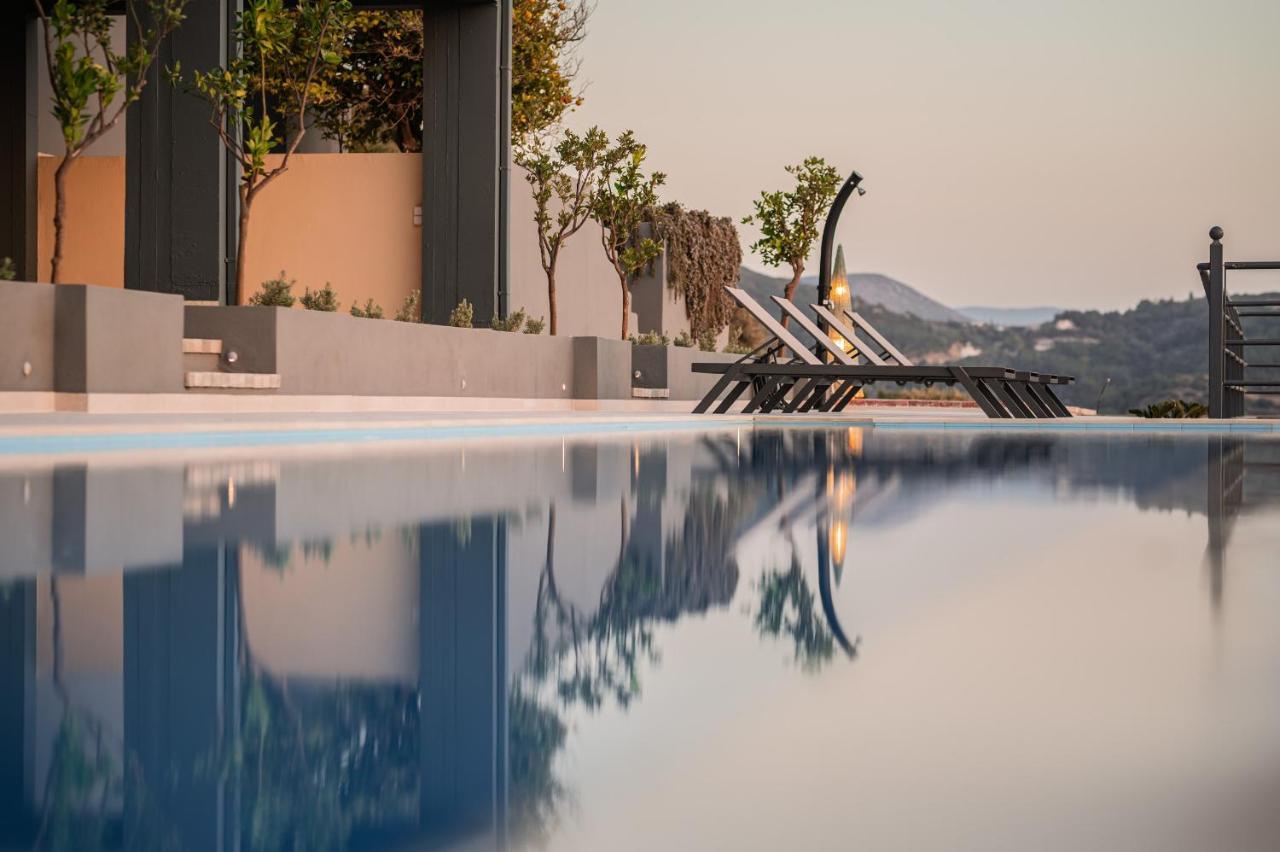 Heaven'S Door Apartment Samos Town Bagian luar foto