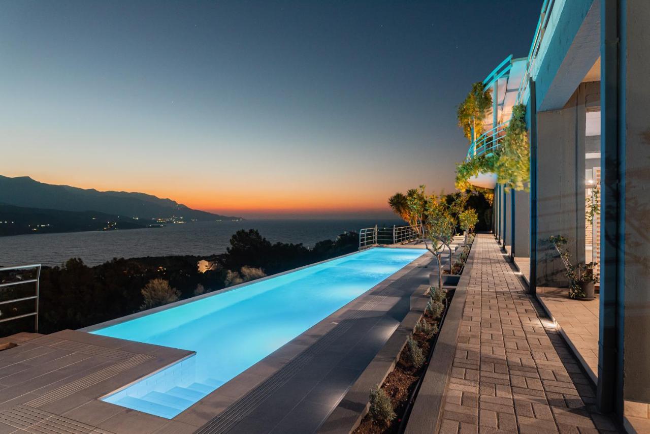 Heaven'S Door Apartment Samos Town Bagian luar foto