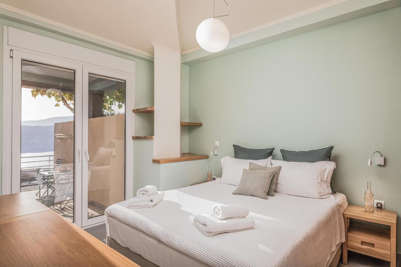 Heaven'S Door Apartment Samos Town Bagian luar foto