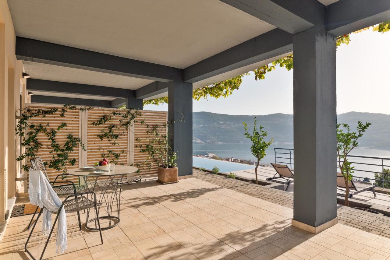Heaven'S Door Apartment Samos Town Bagian luar foto