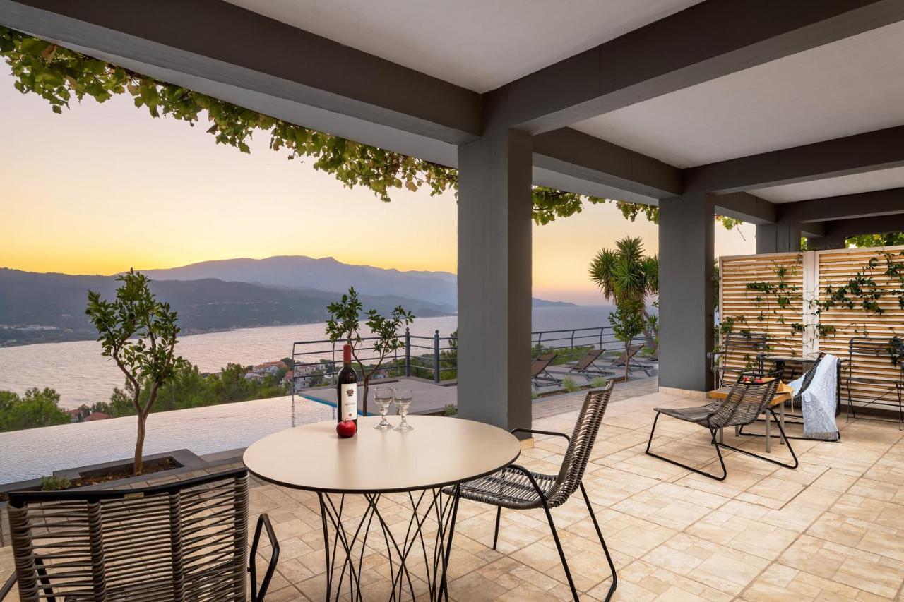 Heaven'S Door Apartment Samos Town Bagian luar foto